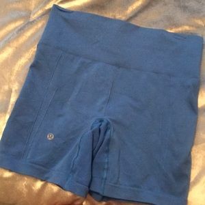 Lululemon Sculpt Short size 8 or 10 VGUC